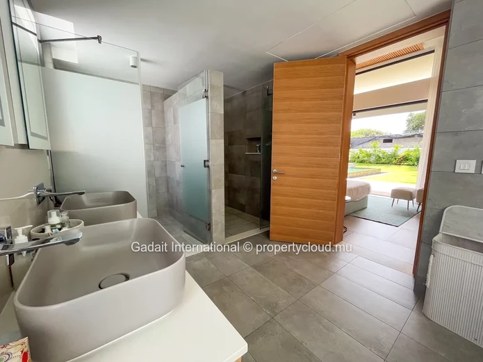 4-bedroom villa in Pereybere, elegance, serenity and prestigious location