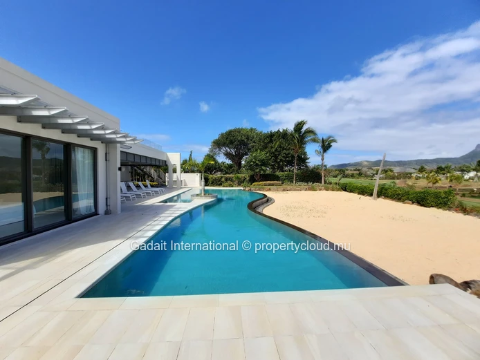 Superbe Villa à Louer – 4 chambres avec vue sur le Golf | Anahita Beau Champ