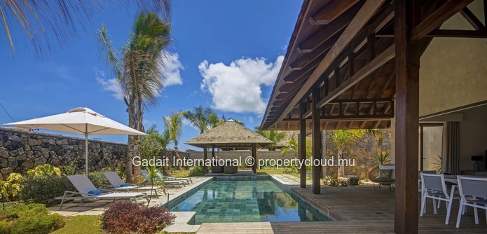 Appartement avec 3 chambres, jardin privé et terrasse spacieuse à Grand Gaube, l'Île Maurice