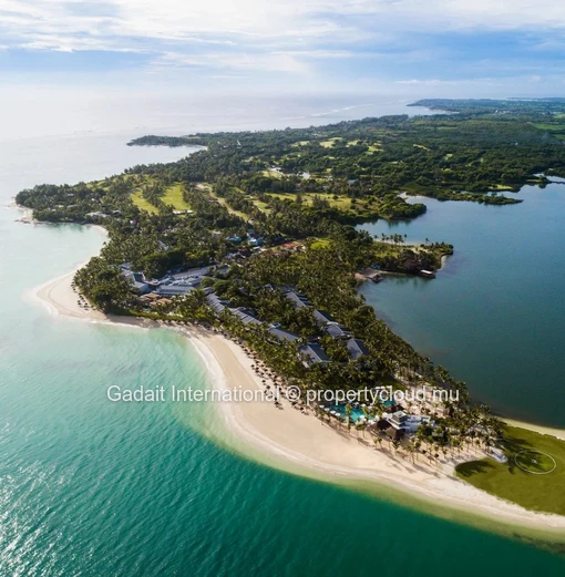 Villa with pool and close to the beach for sale in Belle Mare, Mauritius