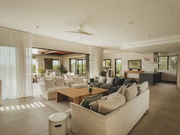 4 Bedroom Villa