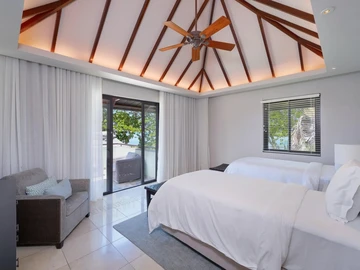 4 Bedroom Villa