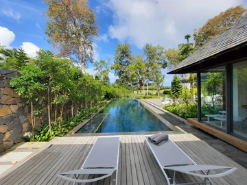 5 Bedroom Villa