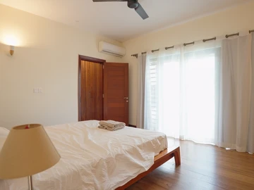 5 Bedroom Villa