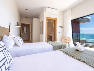5 Bedroom Villa