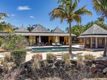 5 Bedroom Villa