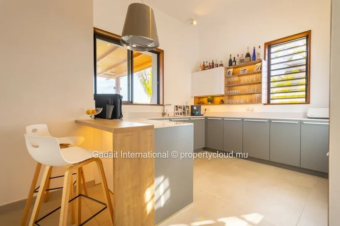 Villa de luxe avec quai privé à vendre | La Balise Marina – Rivière Noire