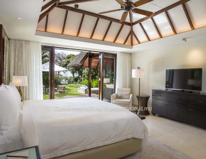 Investissez dans le luxe sur la côte Est de l'île Maurice avec cette villa de 3 chambres, vue Golf