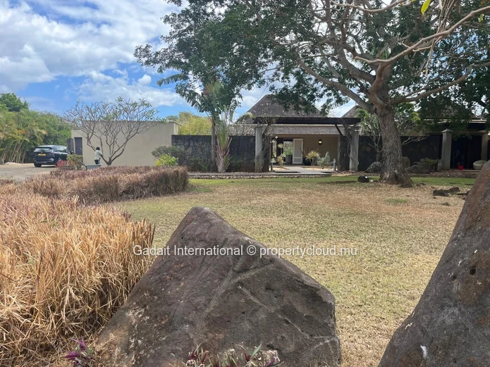 Prestige Real Estate Investment: Villa for Sale on Tamarina Golf Estate – West Coast of Mauritius