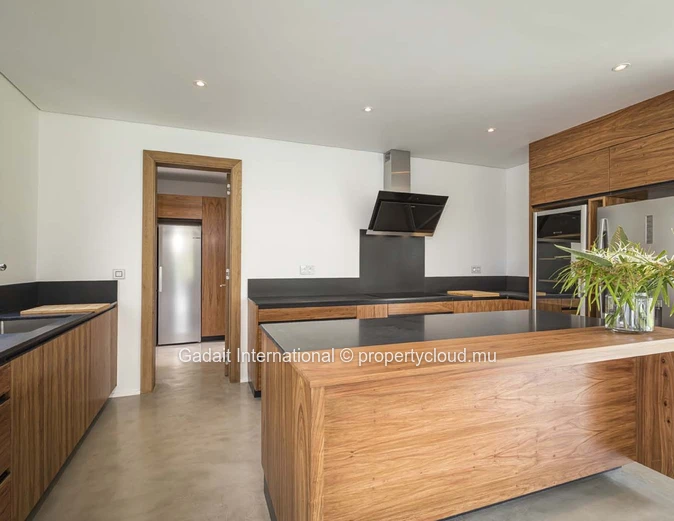 Rent an exceptional villa in the heart of Anahita Golf & Spa Resort