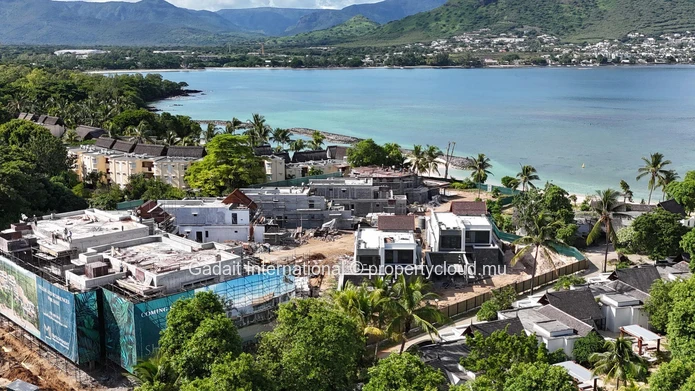 Exclusive penthouse with pool and sea view for sale on the west coast of Mauritius.