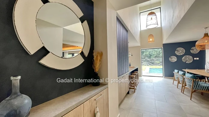 Villa de luxe avec vue sur le golf dans un cadre tropical à vendre | Héritage Bel Ombre