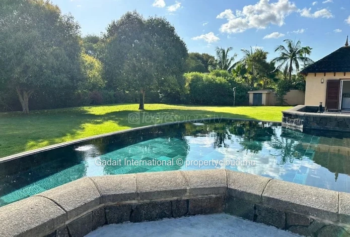 Maison d'Exception sur le Golf en Vente