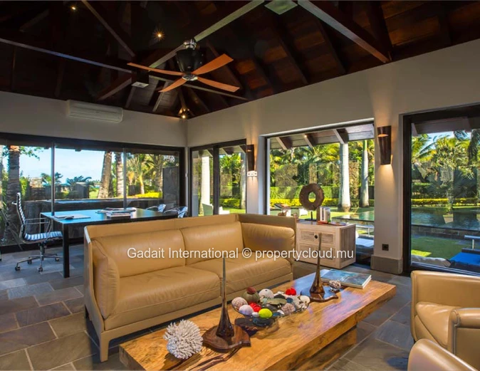 Villa HideAway: For rent - villa with sea view & private pool at Anahita Golf & Spa Resort