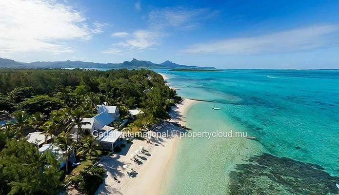 Pointe d'Esny Tropical Villa – Prestigious 4-Bedroom Villa with Pool