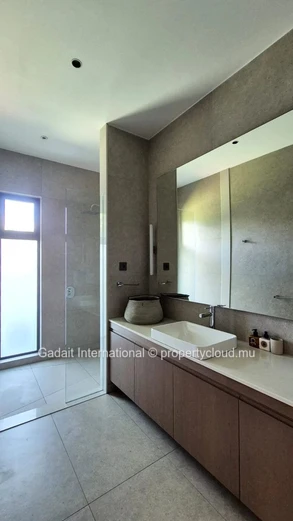 4-bedroom villa with pool and golf view at Anahita Golf & Spa Resort