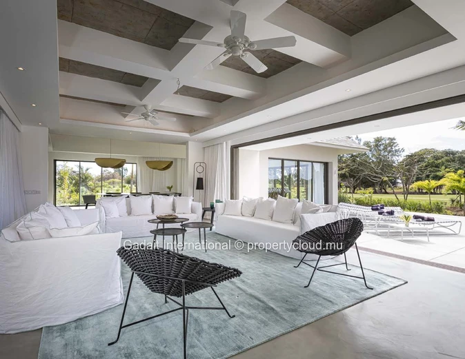 Rent an exceptional villa in the heart of Anahita Golf & Spa Resort