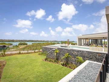 4 Bedroom Villa