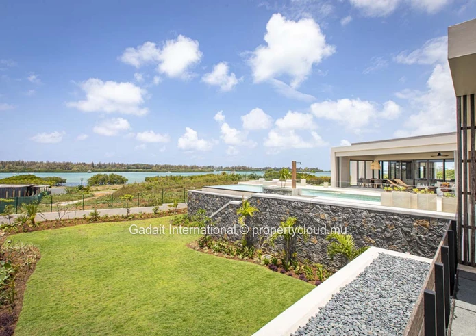 Magnificent Villa with Sea View & Private Pool | Rental in Anahita Beau Champ