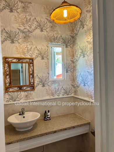Penthouse à vendre à Jardin du Cap – À deux pas de la plage de Bain Bœuf