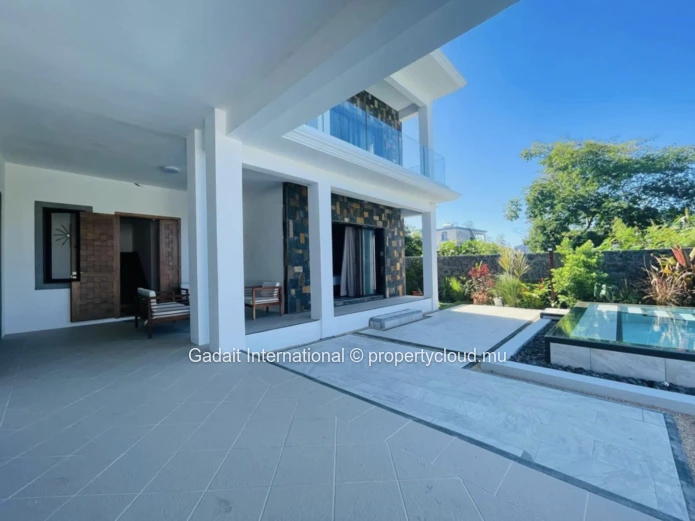 Exceptional Villa for Rent in Calodyne – Modern Elegance in the Heart of Mauritian Serenity
