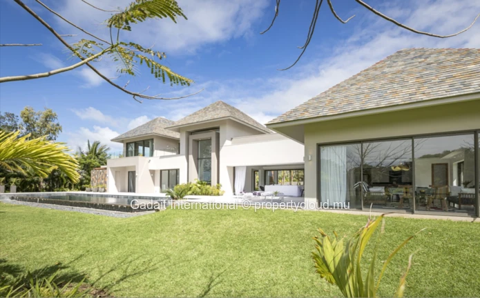 Villa Fairways à vendre à Anahita – L'Art de Vivre Haut de Gamme face au Golf