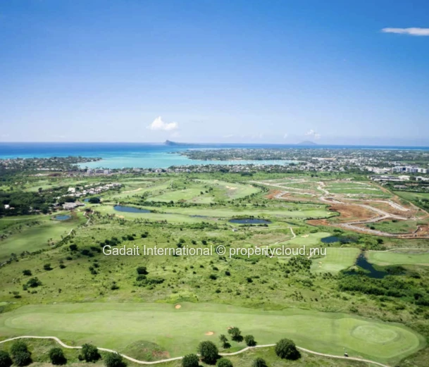 3-Bedroom Apartment – Luxury, Space and Panoramic Views in Pointe aux Canonniers