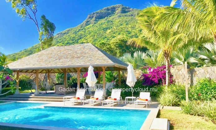 Investissement d'exception, villa élégante et rentable dans un cadre idéal