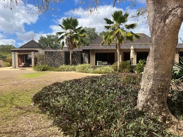 4 Bedroom Villa