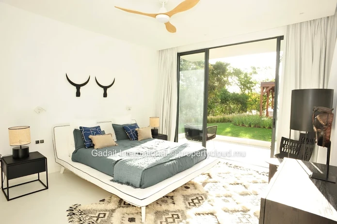An Elegant and Distinguished Property: A Luxurious Villa Perfect for Refined Connoisseurs