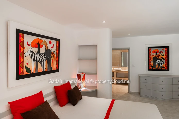 Une villa d'exception en première ligne de golf, au cœur du prestigieux domaine Anahita