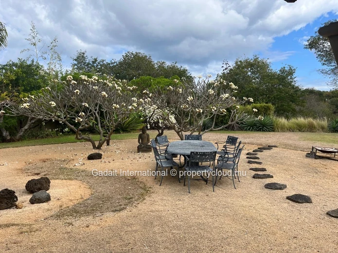 Prestige Real Estate Investment: Villa for Sale on Tamarina Golf Estate – West Coast of Mauritius