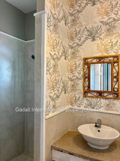 Penthouse à vendre à Jardin du Cap – À deux pas de la plage de Bain Bœuf