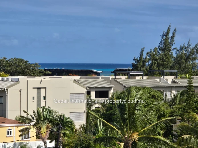 Penthouse d'exception avec rooftop privé à Pereybere – Vue mer & montagne