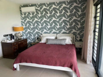 5 Bedroom Villa