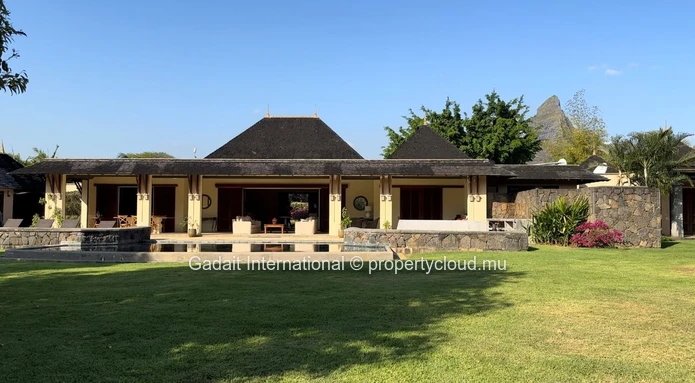 Investing in a luxury villa on the Tamarina golf course in West Mauritius