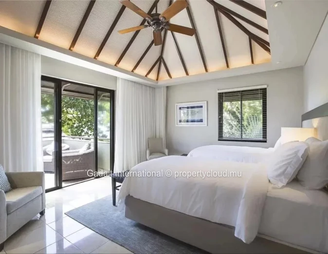 Investissez dans cette villa à l'est de l'île Maurice avec plage privée et accès golf