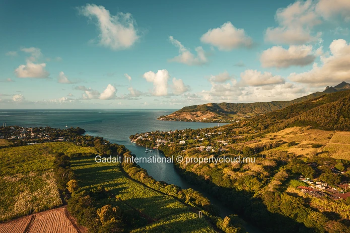 Écho des Champs: 3 bedroom apartment | Golf, beach, breathtaking view | Anahita Beau Champ
