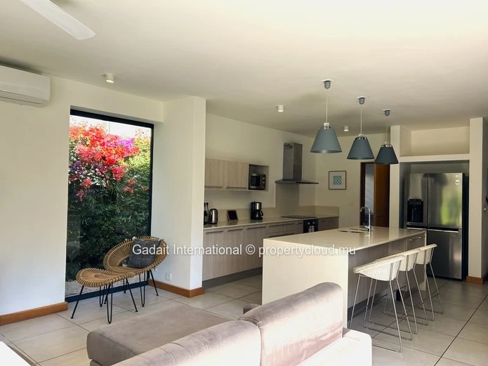 Villa with private pool and tropical garden for sale | Black River