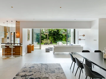 4 Bedroom Villa