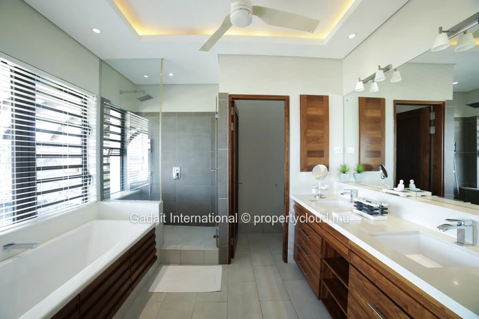 For sale magnificent penthouse duplex sea view on the west coast of Mauritius