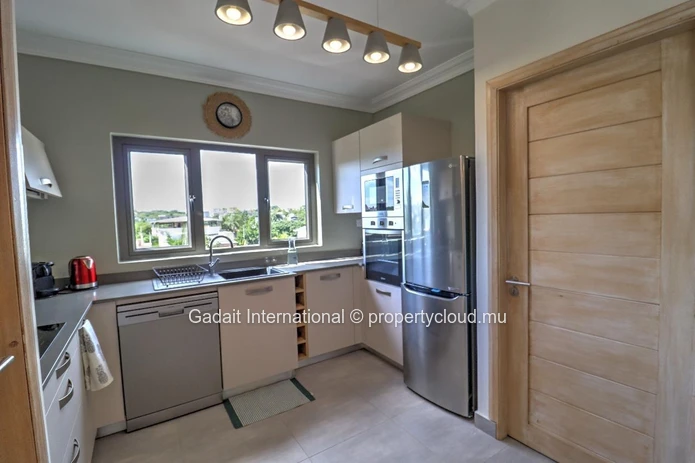 Contemporary Penthouse in Trou aux Biches – Open View and Beach Access 200 Meters Away