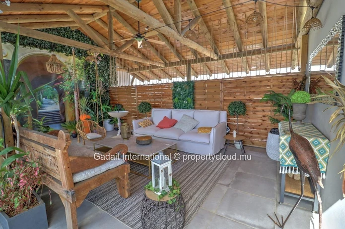 Exceptional Penthouse in Trou aux Biches – Sea View and Beach Access Just 200 Meters Away