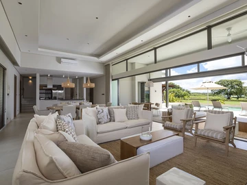 4 Bedroom Villa