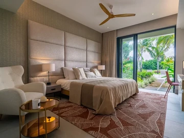 5 Bedroom Villa