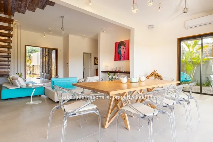Villa de luxe avec quai privé à vendre | La Balise Marina – Rivière Noire