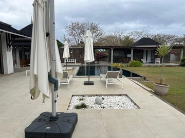 5 Bedroom Villa