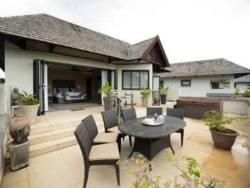 4 Bedroom Villa