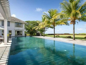5 Bedroom Villa