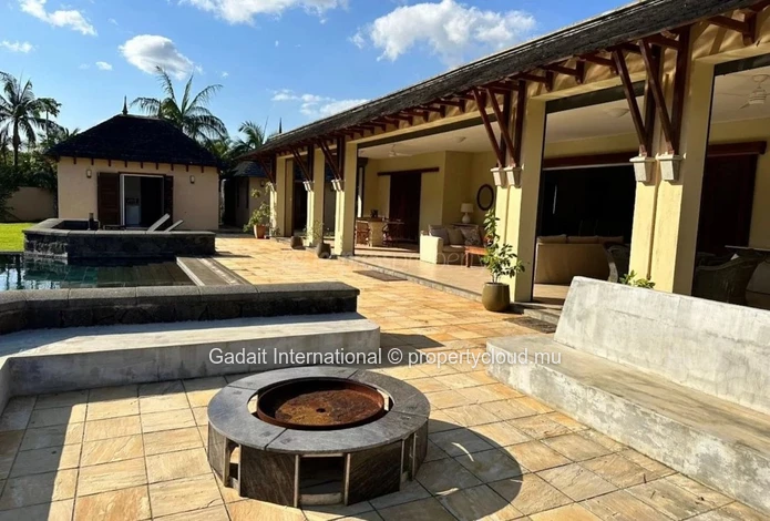 Maison d'Exception sur le Golf en Vente